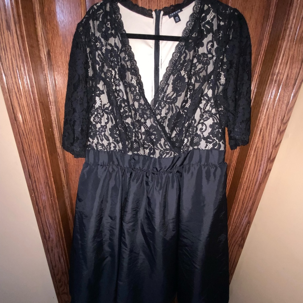 Torrid Dress Black/Cream Lace Floral Dress Size 20 [LIKE NEW]